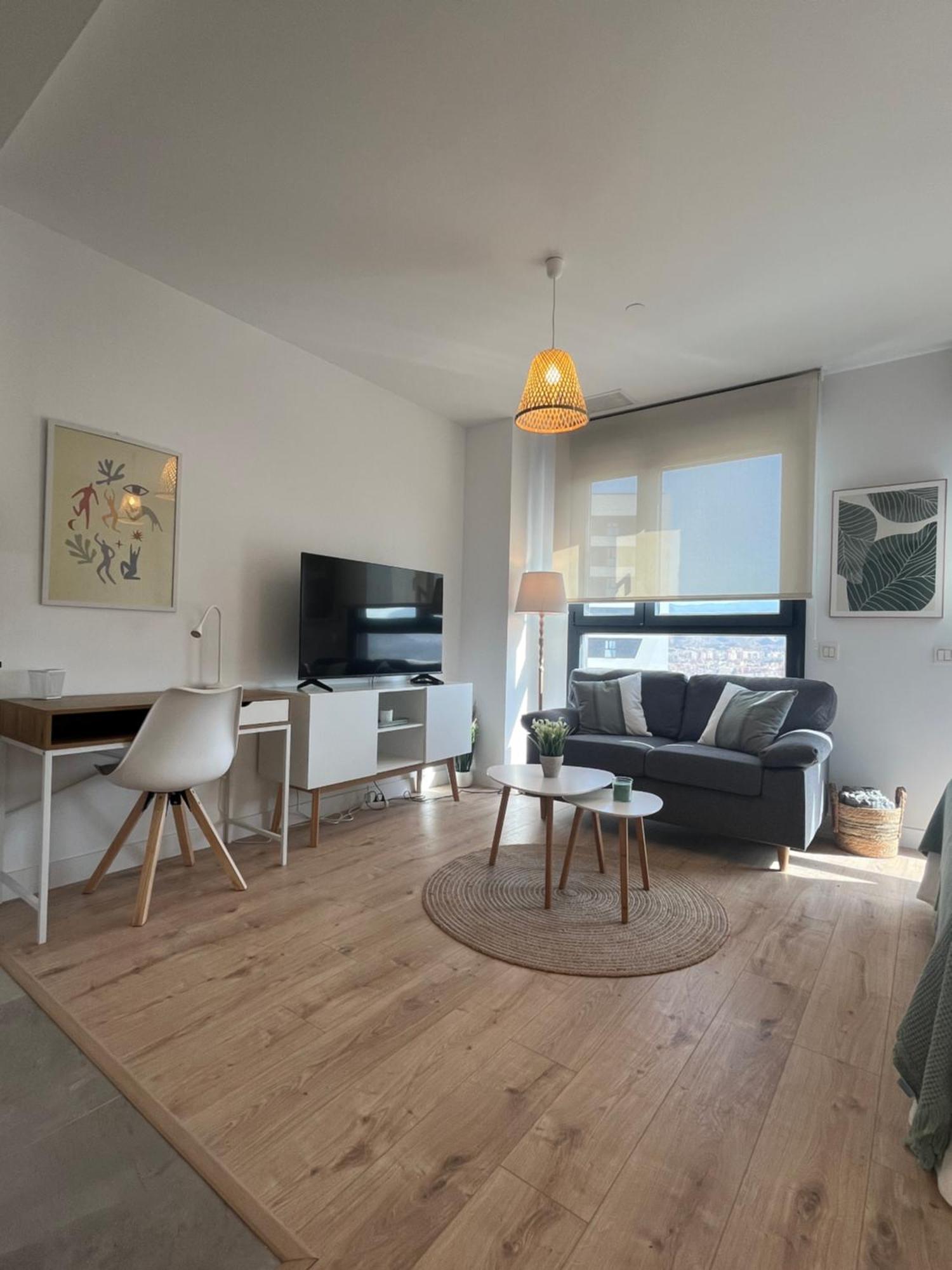 Estudio Con Vistas En Martiricos By Rent Me Apartment Málaga